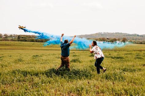 Crop Duster, Pink Party Supplies, Gender Reveal Unique, Confetti Gender Reveal, Gender Reveal Party Supplies, Gender Announcements, Gender Reveal Decorations, Baby E, Baby Gender Reveal