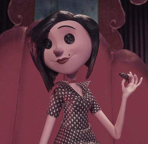 Coraline Other Mother, Halloween Coraline, Halloween Widget, The Other Mother, Cartoons Characters, Coraline Movie, Coraline Aesthetic, Other Mother, Coraline Jones