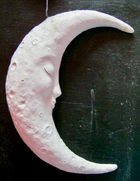 Clay Sculpture Aesthetic, Ideas Con Papel, Sculpture Aesthetic, Crescent Moon Art, Aesthetic Clay, Paper Clay Art, Sculpture Art Clay, Antony Gormley, Paper Mache Sculpture