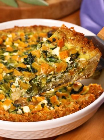 Potato Puff Crust Autumn Harvest Quiche Harvest Quiche, Quiche Easy, Easy Home Meals, Potato Puffs, Easy Quiche, Button Mushroom, Home Meals, Sausage Gravy, Winter Squash