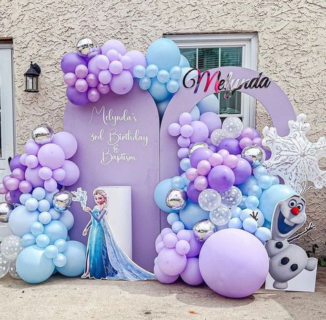 Frozen Balloon Decorations, Frozen Theme Party Decorations, Frozen Balloons, Frozen Birthday Party Decorations, Elsa Birthday Party, Frozen Decorations, Decoration Buffet, Frozen Party Decorations, Frozen Love