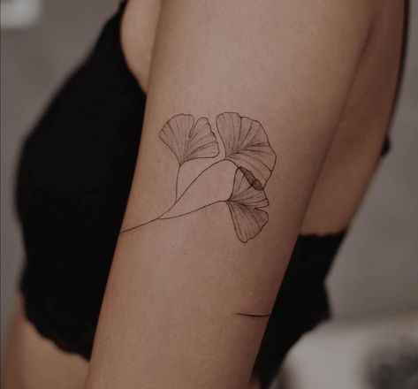 Fine Line Gingko Tattoo, Ginkgo Branch Tattoo, Ginko Leaf Tattoos, Ginkgo Tattoo, Botanical Tattoo, Baby Tattoos, Ginkgo Biloba, Best Tattoo Designs, Online Group