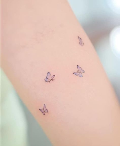 Tiny Butterfly Tattoo, Minimal Tattoo Designs, Watercolor Tattoo Ideas, Minimal Tattoo Ideas, Green Tattoos, Ankle Tattoos For Women, Minimal Tattoo Design, Petite Tattoos, Cute Tiny Tattoos