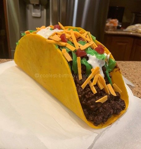 Taco Cakes, Diy Birthday Cakes, Taco Cake, Homemade Birthday Cake, Birthday Cake Inspiration, Cocoa Krispies, Homemade Jelly, Homemade Birthday Cakes, Fruit Roll