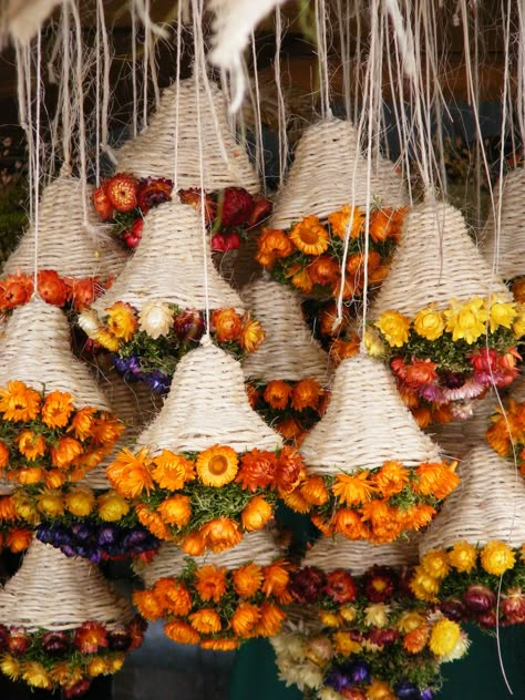 Deco Floral, Dried Floral, Diwali Decorations, Dried Flower Arrangements, Décor Diy, Garden Crafts, Wedding Deco, Flower Shop, Floral Decor