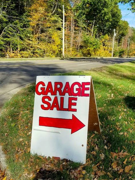 Best Time to Have a Garage Sale Garage Sale Clothes, Pumpkin Carving Hacks, Garage Sale Tips, Garage Sale Signs, How To Get Money Fast, Sale Signs, Emergency Savings, Sun Safety, Holiday Prep