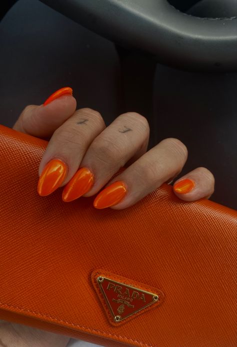 Neon chrome nails, orange chrome, orange nails, nail inspo Neon Chrome Nails, Orange Chrome Nails, Orange Chrome, Hailey Bieber Nails, Bieber Nails, Neon Orange Nails, Orange Acrylic Nails, Nails Neon, Nails Orange