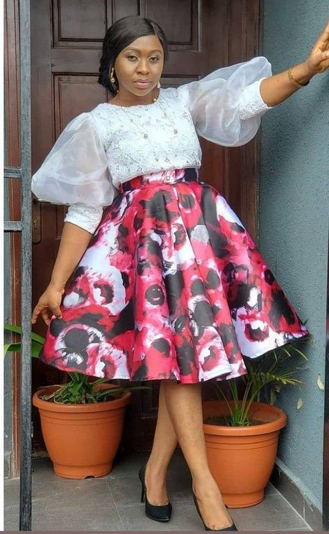 Smart and Classy Ways to Style Organza Blouse With Ankara Skirt. - Stylish Naija Skirt And Top Outfits, Latest Ankara Skirt And Blouse, Style For Wedding, Stylish Naija, Ankara Skirt And Blouse, African Fabric Dress, Corporate Dress, African Dresses For Kids, Short African Dresses