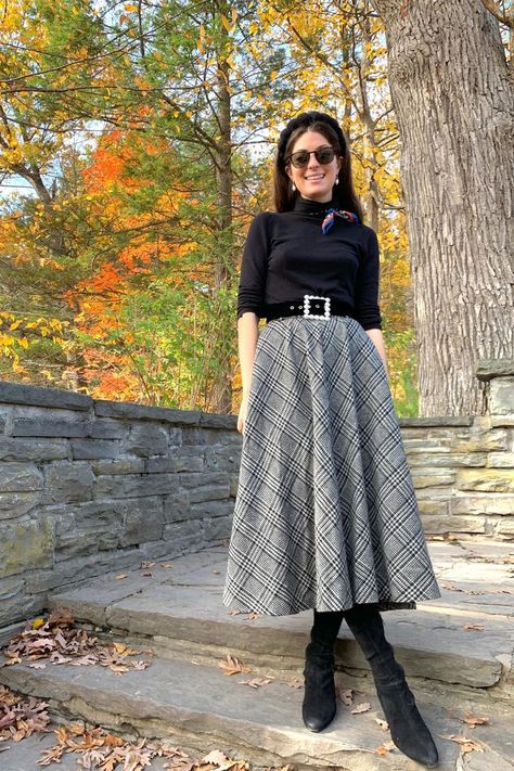 1950s Circle Skirt, Circle Skirt, Wool Plaid, Timeless Classic, High Waisted Skirt, Midi Skirt, Vintage Fashion, Twist, Style Inspiration