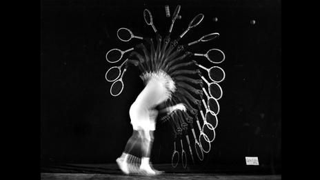 BBC - Future - Harold Edgerton: The man who froze time Man Ray Photography Surrealism, Harold Edgerton, Spider Surrealism, Sequence Photography, Motion Images, High Speed Photography, Splash Images, Trippy Gifs Optical Illusions, Motion Photography