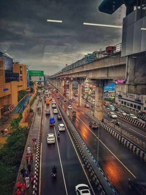 Edappally lulu mall , new metro train and nh road . Kochi , kerala in india...  Wonderful pic saved by akash. Lulu Mall Kochi Pics, Lulu Mall Kochi, Kochi Metro, Lulu Mall, Metro Train, Happy Independence Day India, Independence Day India, Kochi Kerala, Train Route