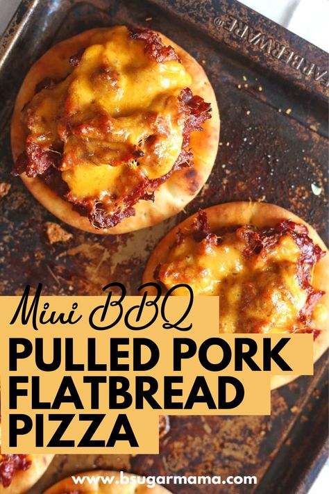 Pulled Pork Bbq Pizza, Pulled Pork Flatbread, Flatbread Pizza Recipe, Pork Pizza, Bbq Chicken Flatbread, Flatbread Pizzas, Pulled Pork Pizza, Easy Bbq Sauce, Flatbread Pizza Recipes