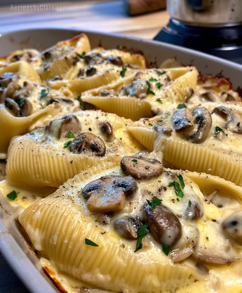 Creamy Garlic Mushroom Stuffed Shells - A Deliciously Creamy Pasta Dish - Recipes By Clare Creamy Garlic Mushrooms, Creamy Pasta Dishes, Pasta Shells, Garlic Mushrooms, Pasta Dinner Recipes, Stuffed Pasta Shells, Creamy Pasta, Pasta Pasta, Pasta Pizza