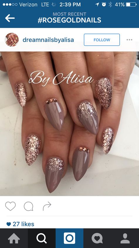 Rose Gold and Taupe Nail Design Taupe Nails Designs, Nail Design Winter, Taupe Nails, Stiletto Nails Short, Long Stiletto Nails, Stiletto Nail Art, Stiletto Nails Designs, Rose Gold Nails, Fall Acrylic Nails