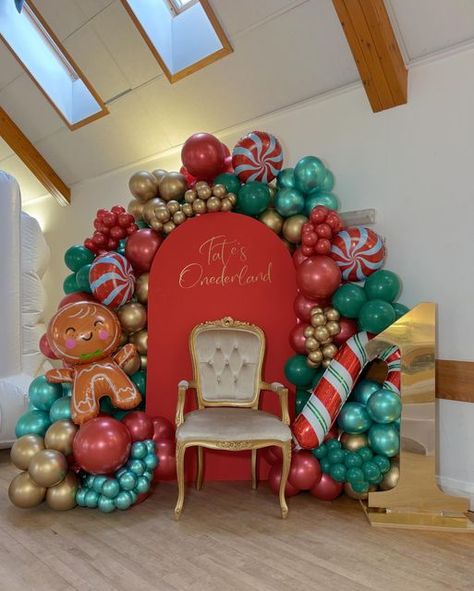 Balloons & Event Decor! on Instagram Photos With Santa, Candy Cane Gingerbread, Backdrop For Photos, Christmas Party Backdrop, Christmas Party Planning, Candy Balloons, Christmas Balloon Decorations, Balloons Arch, Deco Ballon