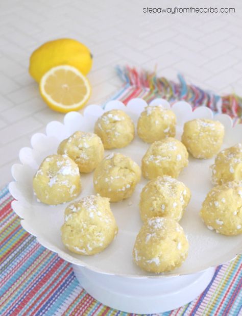 Low Carb Lemon Truffles Keto Lemon Balls, Keto Lemon Cheesecake Bites, Keto Lemon Truffles, Lemon Keto Dessert, Keto Truffles Recipe, Afternoon Desserts, Low Carb Sweet Treats, Keto Truffles, Lemon Balls