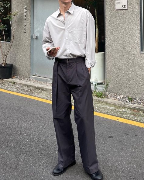 Men Slacks Outfit, Slacks Outfit Casual Men, Men Acubi Fashion, Men In Slacks, Slacks Outfit Men, Men Slacks, Slacks Men, Formals For Men, Slacks Outfit