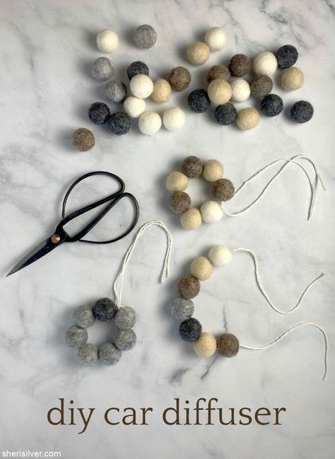 Diy Car Diffuser, Diy Oil Diffuser, Diffuser Essential Oils, Diy Essential Oil Diffuser, Diffuser Diy, Car Diffuser Essential Oils, Diy Air Freshener, Diy Oils, Felt Balls