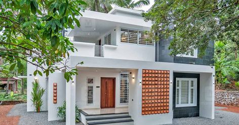 West Facing House, Vastu House, Kerala House, Indian House Plans, Smart House, Contemporary House Exterior, Modern Contemporary Homes, Building Elevation, Latest House Designs