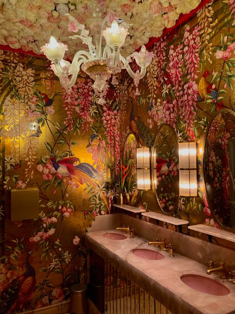 Eclectic Luxury, Ethereal Decor, Salon Aesthetic, Room Moodboard, Fancy Bathroom, Exotic Homes, Maximalist Interior, Apartment Chic, Maximalist Decor