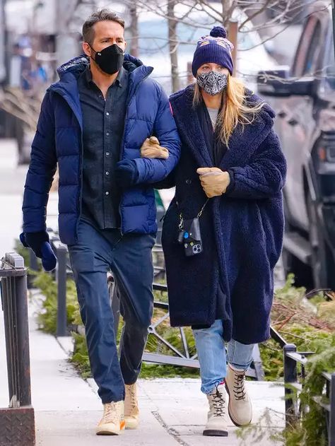 Celebrity Sightings In New York City - January 24, 2022 Teddy Coat Outfit Winter, Ryan Reynolds Style, Blake Lively Street Style, Blake Lively Outfits, Teddy Coat Outfit, Long Teddy Coat, Kn95 Mask, Blake And Ryan, Blake Lively Style