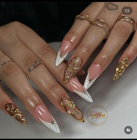 Cute Fancy Nails, Yule Ball Nails, Gold Jewel Nails, Stilettos Nails Designs, Etsy Press On Nails, Gold Rose Nails, White And Gold Acrylics, Gilded Nails, Gold Long Nails