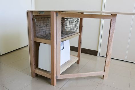 Make your small craft area work with this DIY folding craft table. Inspired by the IKEA Norden table, this desk features 2 fold-out gate-leg dropleaf sections to create a small or large workspace, with storage in the base for a sewing machine or supplies. #diydesk #smallcraftroom #homeoffice #doubledutyfurniture #beginnerwoodworking #woodworkingplans #remodelaholic #scrapproject Diy Gateleg Table, Foldable Craft Table, Ikea Norden Table, Diy Wood Table, Norden Gateleg Table, Hinged Table, Diy Bureau, Collapsible Table, Computer Tables