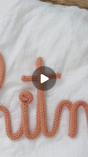 Knitted Wire Names Tutorial, Knitted Name Sign, Crochet Names Letters, Macrame Alphabet, Diy French Knitting, Knitted Names, Crochet Name, Cord Knitting, Cord Weaving