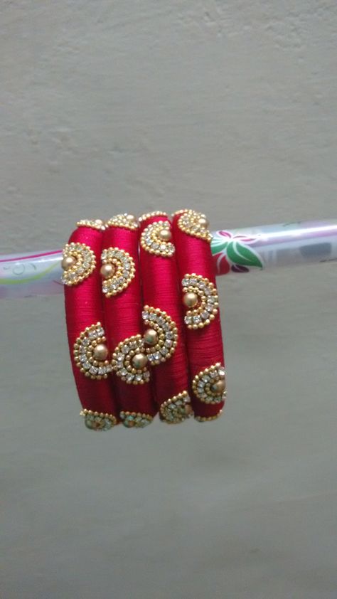 Silk Thread Bangles Design Bridal, Homemade Bangles, Thread Bangles Silk Handmade, Flower Jewelry Diy, Silk Thread Necklace, Silk Thread Bangles Design, Silk Bangles, Silk Thread Earrings, Thread Bangles Design