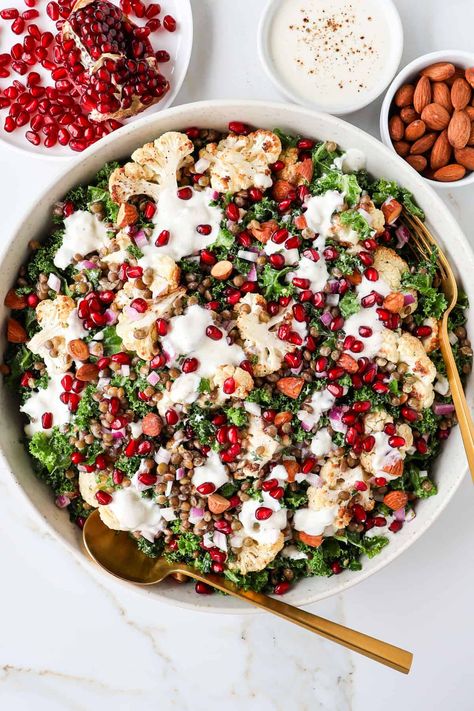 Roasted Cauliflower Kale Salad With Tahini Yoghurt – Goodness Avenue Cauliflower Kale Salad, Salad With Lentils, Hearty Salad Recipes, Roasted Cauliflower Salad, Avocado Salad Dressing, Yoghurt Dressing, French Lentils, Kale Salad Recipes, Lemon Tahini Dressing