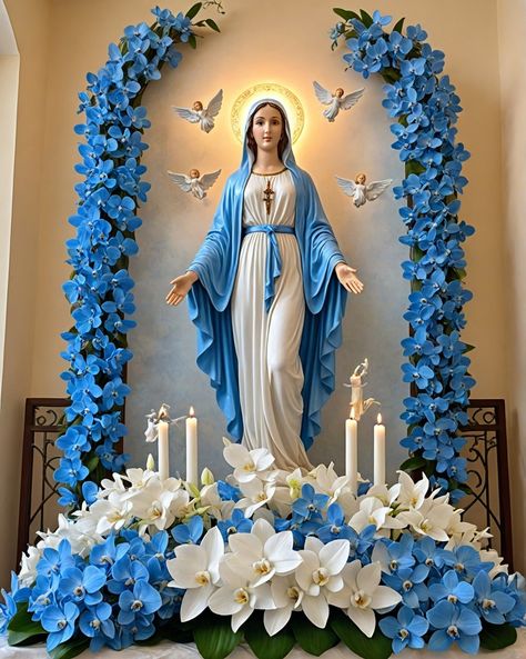 Mary Madha Pictures, Mary Matha Images, Mary Matha, Mother Mary Wallpaper, Wallpaper Mawar, Virgin Maria, Mary Jesus Mother, Home Altar Catholic, Mother Mary Pictures