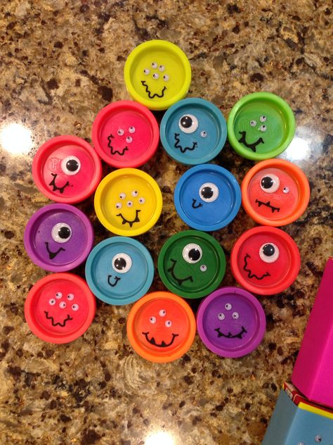 Monster party favor Monster Mini Golf Birthday Party, Party Favors Monster Truck, Monster Treats For Birthday, Monster Party Centerpiece, Monster Birthday Party Favors, Monster Party Favors, Monster Birthday Party, Monster 2, Monster Birthday Parties