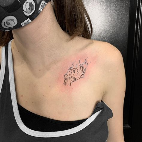 Simple My Hero Academia Tattoos, My Hero Tattoo Ideas, Aesthetic Tattoos Ideas, Dabi Tattoo Ideas, Bakugo Tattoo Ideas, Tiny Anime Tattoos, Mha Tattoos Simple, My Hero Tattoo, Todoroki Tattoo