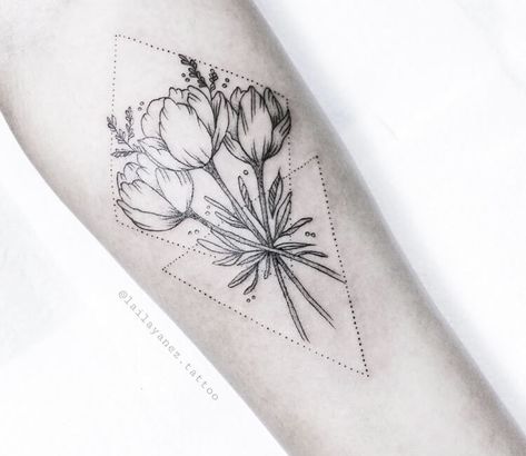 Tattoo photo - Tulips tattoo by Laila Yanez Tulip Flower Tattoo Sleeve, Geometric Tulip Tattoo, Tulip Tattoo Shoulder, Peony Tulip Tattoo, Tulip Tattoo Design For Women, Tulip Chest Tattoo, Tulip Sleeve Tattoo, Tulip Sternum Tattoo, Tulip Tattoos For Women