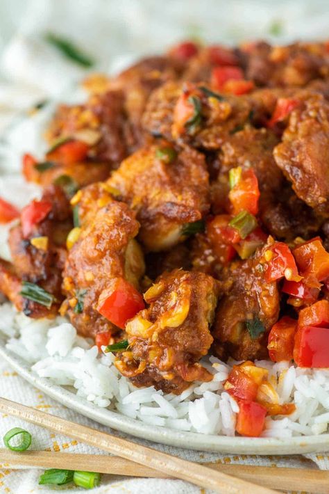 This chicken Manchurian recipe is a popular Indo-Chinese dish which is made with crispy chicken tossed in a slightly sweet and spicy sauce. #chickenmanchurian #chickenrecipe #chicken | chiselandfork.com Chicken Recipes From Around The World, Popular Asian Dishes, Beef Recipes Indian, Dinner Recipes Turkey, Chicken Recipe Indian, Chicken Manchurian Recipe, Foreign Recipes, Chicken Manchurian, Recipes Indian Food