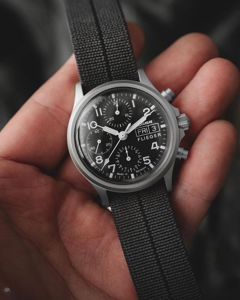 Flieger Watch, Sinn Watch, Stylish Watches Men, Watch Photo, Pilot Watch, Prep Style, Stylish Watches, Stylish Men, Chronograph