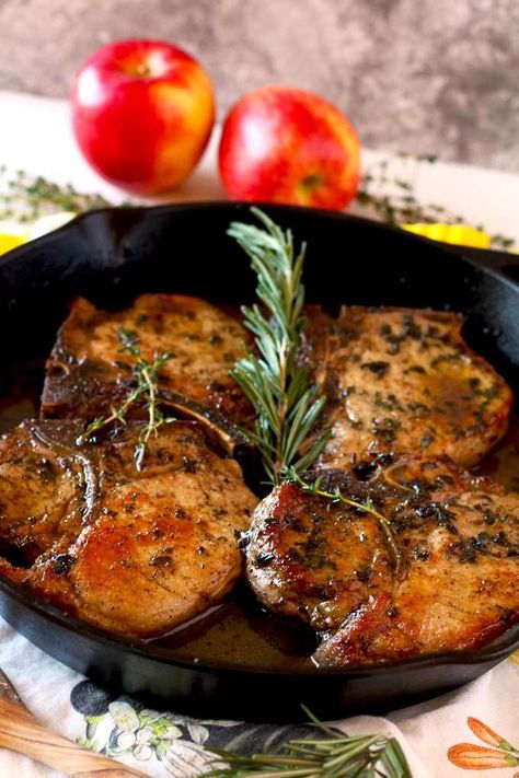 Maple Pork Chops, Maple Glazed Pork Chops, Honey Glazed Pork Chops, Glazed Pork Chops Recipes, Maple Bourbon Glaze, Fried Pork Tenderloin, Crusted Pork Chops, Bourbon Apple Cider, Pan Seared Pork Chops