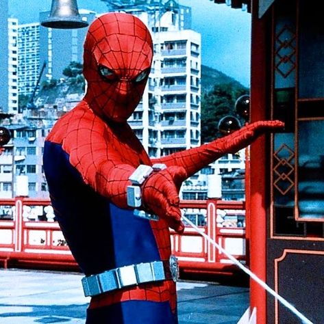 Nicholas Hammond as Spider-Man in the 70's TV movie Spider-Ma Action Reference Poses, Marvel 80s, Spiderman Tv, Original Avengers, Nicholas Hammond, Superhero Reference, Action Reference, Short Film Ideas, Jason Horror