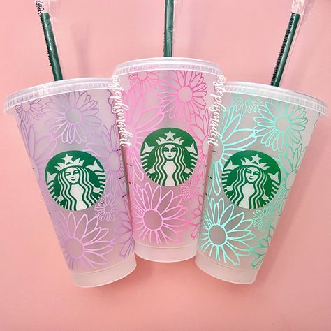 Grande Starbucks Cup, Green Starbucks, Starbucks Cup Art, Neon Pastel, Cold Cups, Cup Art, Starbucks Cup, Starbucks Tumbler, Cute Cups