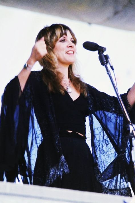 Stevie Nicks Concert, Stephanie Lynn, Stevie Nicks Style, Stevie Nicks Fleetwood Mac, Wild Heart, Witchy Woman, Stevie Nicks, Fleetwood Mac, Look Vintage