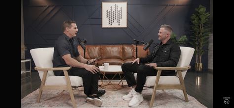 2 person Podcasting set up. Dark Background. Soft light. Accent light. 2 Person Podcast Setup, Talkshow Set Design, Podcast Background, Acid Design, Podcast Room, Podcast Aesthetic, Broadcast Studio, Craig Groeschel, Podcast Setup