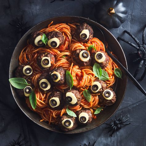 These freakishly fun and flavourful spaghetti and meatball eyes are a must for your Halloween party. Halloween Spaghetti And Meatballs, Halloween Spaghetti, Halloween Meatballs, Spaghetti Top, Fun Halloween Food, Halloween Appetizers, Buying Groceries, Spaghetti And Meatballs, Pasta Sauce