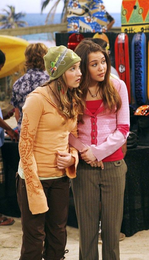 Lilly Hannah Montana, Hannah Montana Show, Hannah Montana 3, Hannah Montana Outfits, Hannah Miley, Hannah Montana Forever, Hm Outfits, Hannah Montana The Movie, Channel Outfits