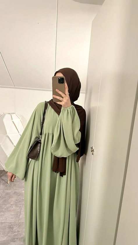 Morocco Outfits, Hijab Trend, Islamic Modest Fashion, Modest Outfits Muslim, Muslimah Fashion Casual, Outfits Muslim, Hijab Fashion Summer, Abaya Outfit, Estilo Hijab