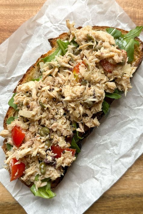 Tuna Salad with Capers is tasty, healthy and easy to make! This tuna salad has tomatoes, onions, capers, olives and extra virgin olive oil. Tuna Salad With Capers, Salad With Capers, Healthy Tuna Salad, What Is Healthy Food, Healthy Tuna, Prep Lunch, High Protein Meal Prep, Healthy High Protein Meals, Diet Smoothie Recipes