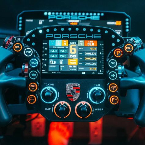 Racing Setup, Super Fast Cars, Aircraft Interiors, Basketball Photography, Wheel Design, Setup Ideas, Racing Wheel, Knight Rider, Game Room Design