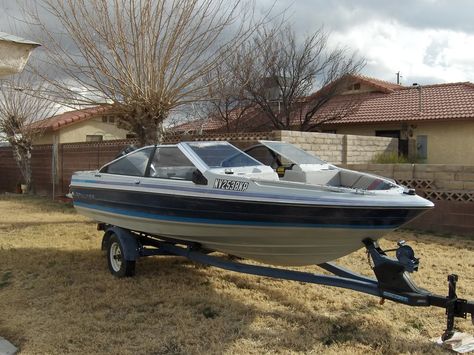 New owner of used 1989 Bayliner Capri - iboats Boating Forums Bayliner Capri, Capri Boat, Bowrider Boats, Bayliner Boats, Boat Upholstery, Runabout Boat, Ladies Choice, Minn Kota, Boston Whaler