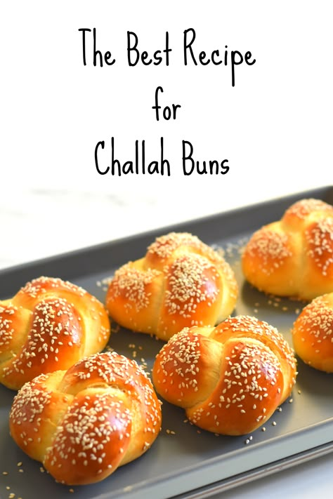 Challah rolls or challah buns are soft and fluffy yeast rolls and they are so delicious to have with some plain butter or jam. Challah bun is a type of yeast bread very similar to a brioche buns, but with no dairy on it. The simple challah dough is made with eggs, water, flour, oil, yeast ,honey and salt. The bread is typically pale yellow in color because so many eggs are used, and it has a rich flavor too. Challah Bread Rolls Recipe, Simple Bread Rolls Recipe, Brioche Bread Buns, Challah Bread Rolls, Chala Bread Recipe, Sweet Brioche Buns Recipe, Egg Buns Recipe, Challah Rolls Recipe, Mini Challah Bread