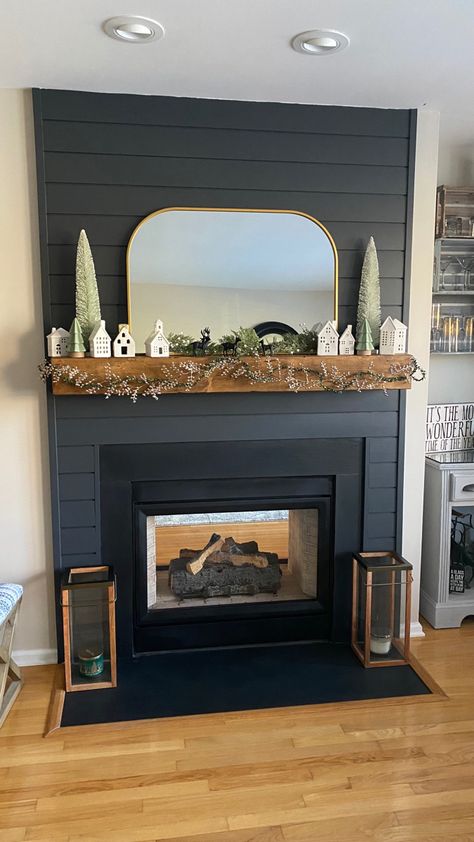 Black Shiplap Fireplace, Fireplace Christmas Decor, Black Shiplap, Chimney Decor, Black Mantle, Living Room Mantle, Fireplace Christmas, Shiplap Fireplace, Christmas Fireplace Decor