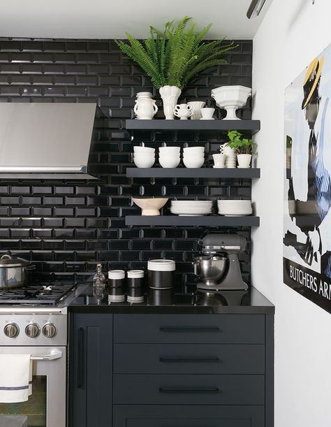 Moody Kitchen, Black And White Kitchen, Decor Ikea, Dark Kitchen, Subway Tiles, Kitchen Remodeling, Black Kitchens, Home Decor Tips, Black Decor